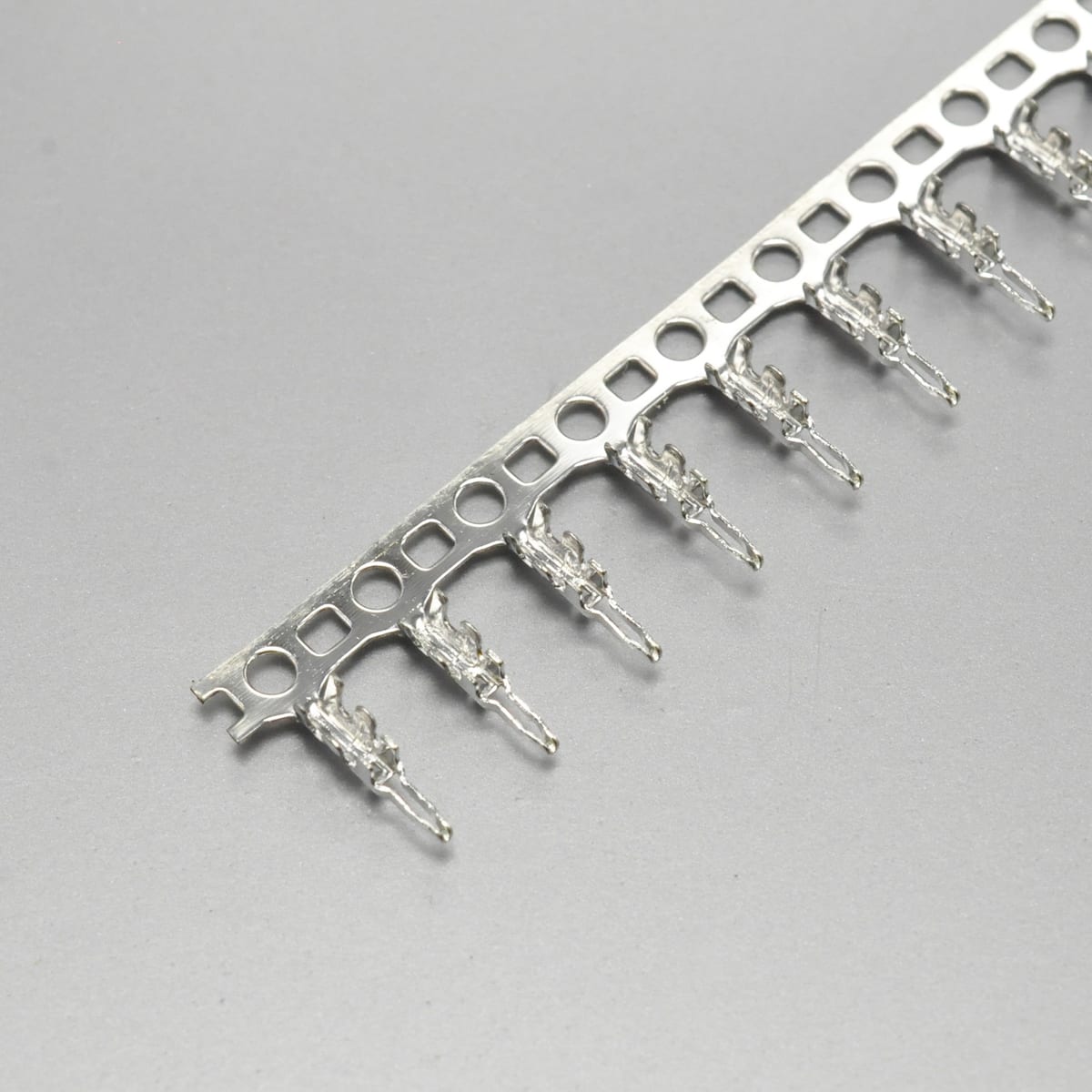 KR1502 180° straight terminal