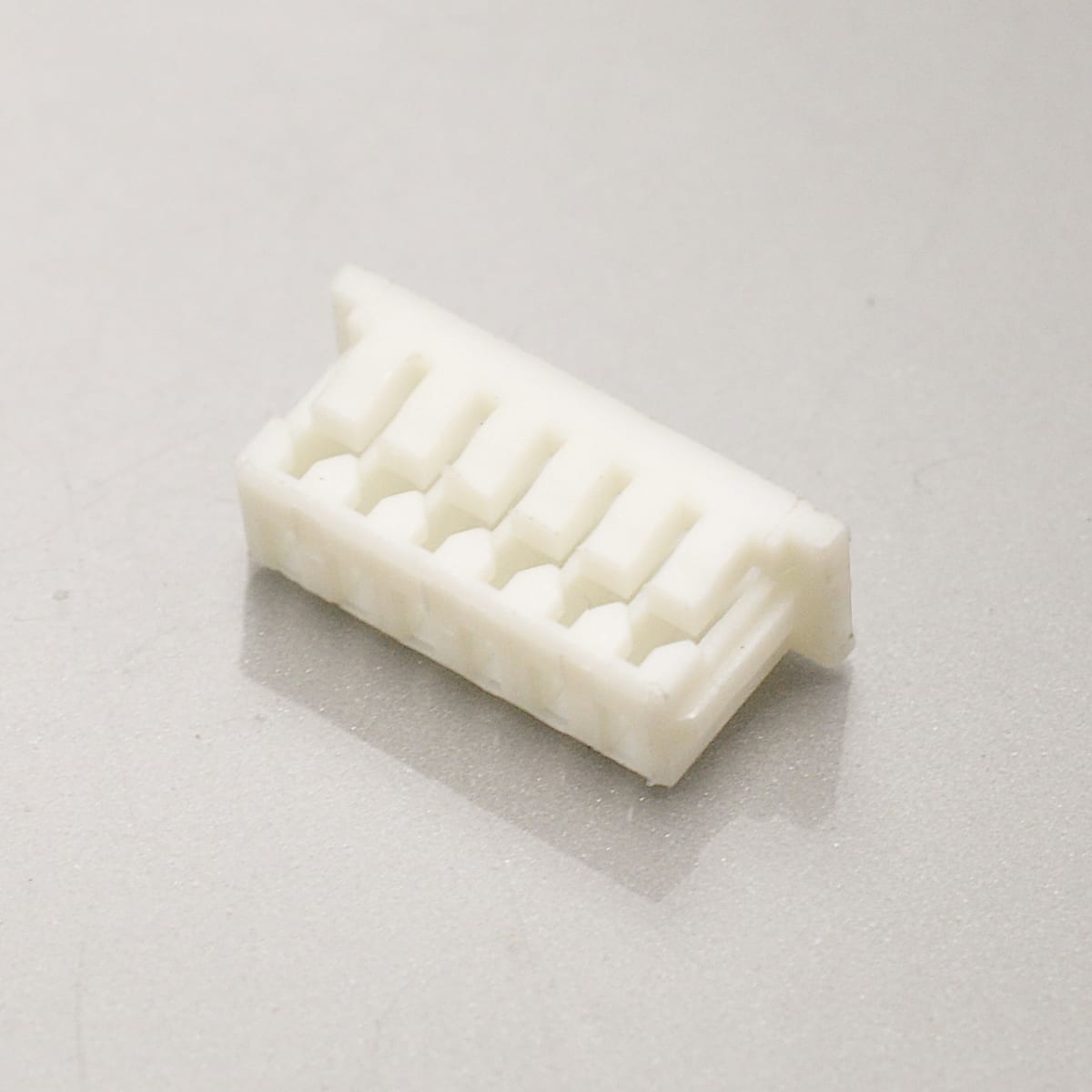 Figure 2 — KR1251 male (plug) housing