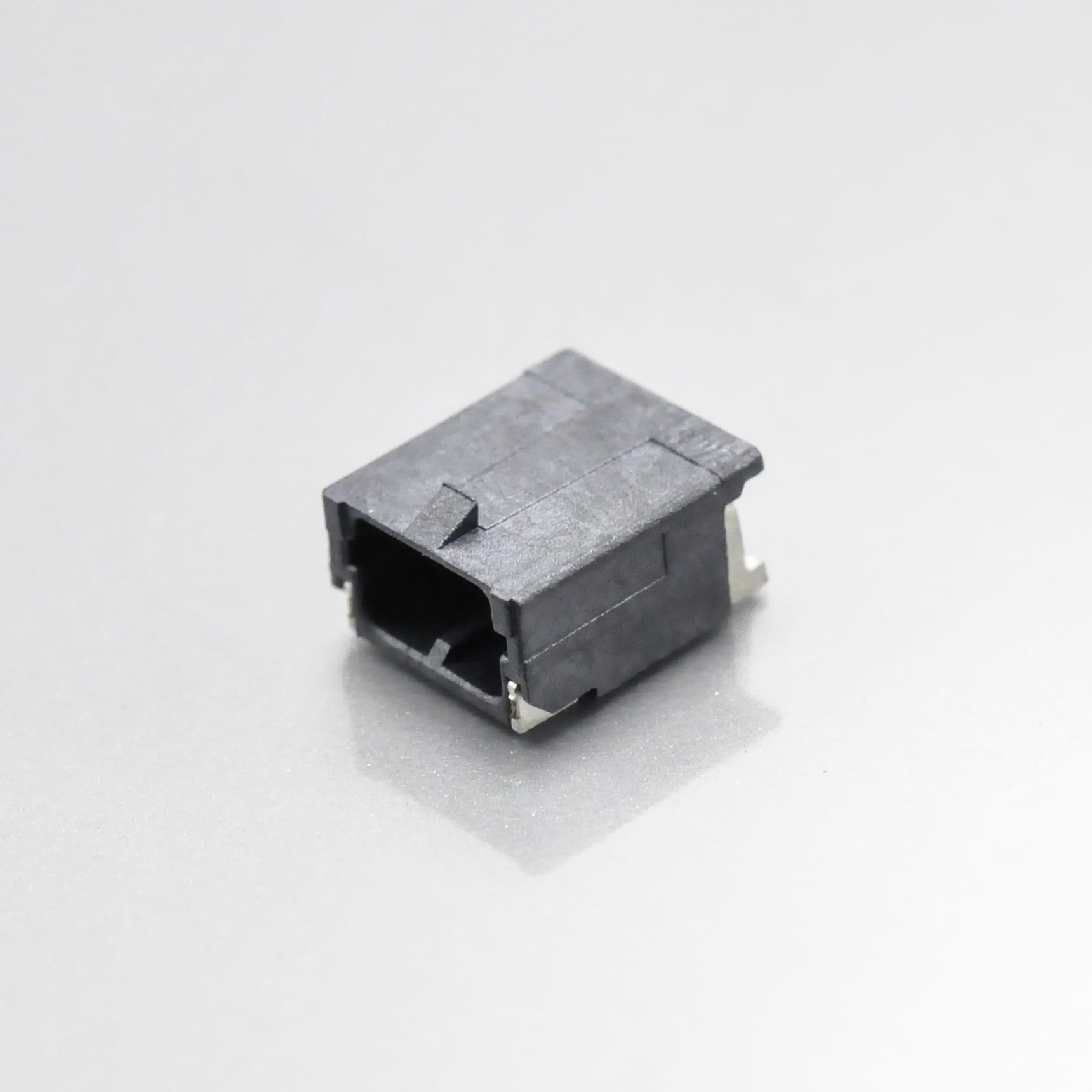 KR1801 Series Crimp Style Wire to Board Connector (3/6)
