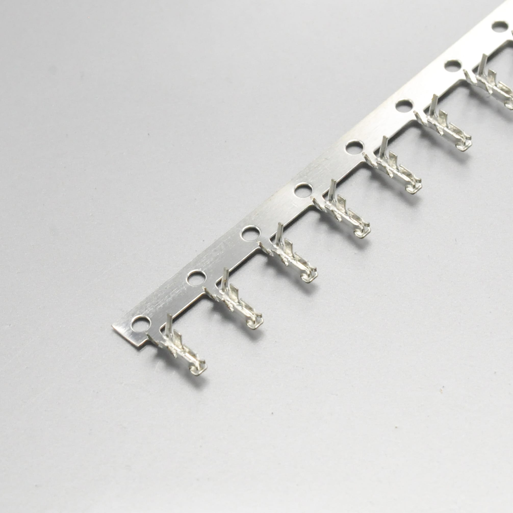 KR1801 Series Crimp Style Wire to Board Connector (6/6)