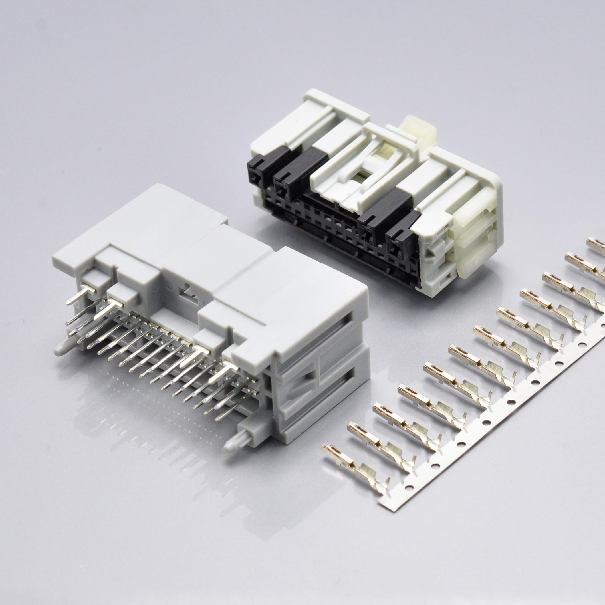 KR2021 Three Row-Wire to Board Connector