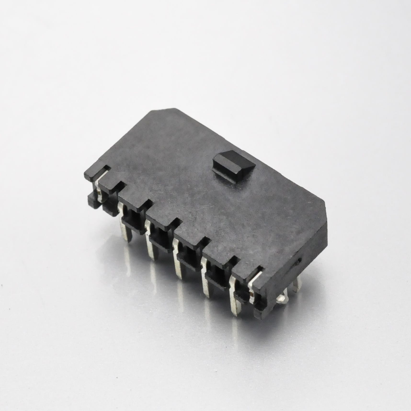 KR3000 Series Micro Fit 3.0 Wire to Board Connector (10/13)